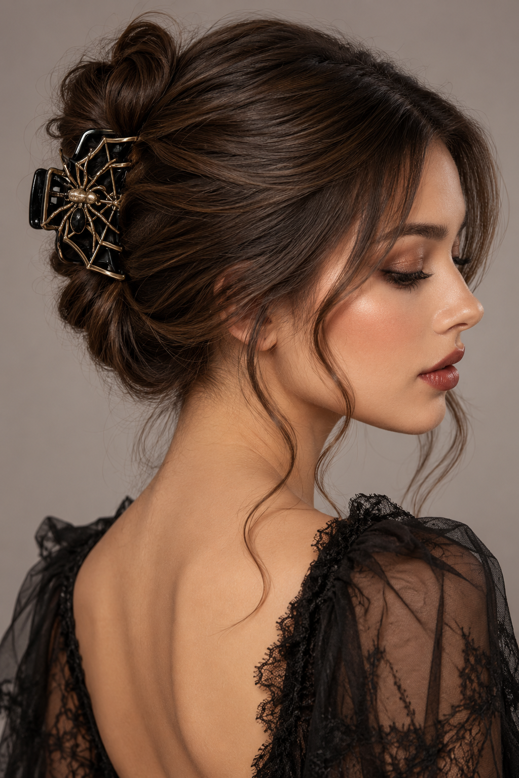 easy Halloween hairstyles: graphic claw-clip twist