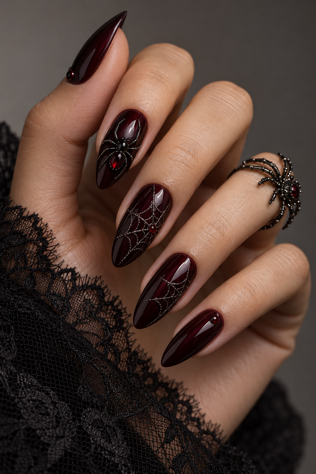 halloween nails with spiders: cute cartoon spider tips