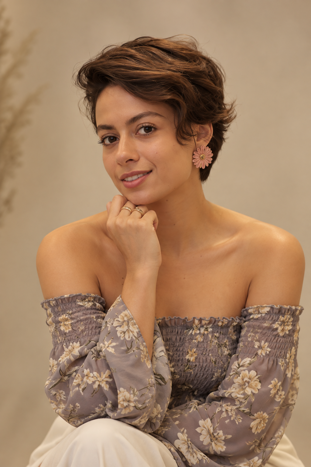 pixie cuts for thin wavy hair: Mocha balayage