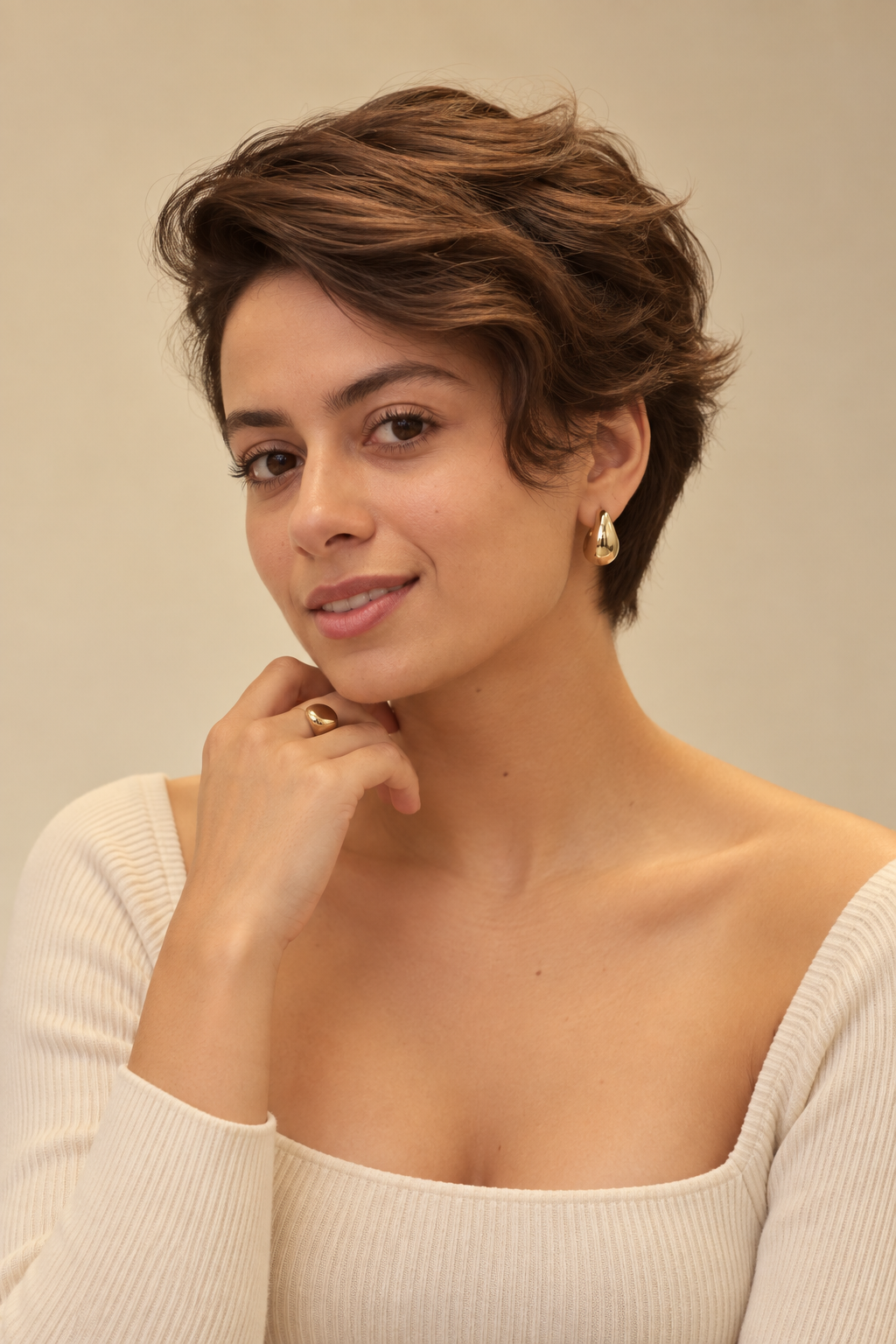 pixie cuts for thin wavy hair: Walnut long layers