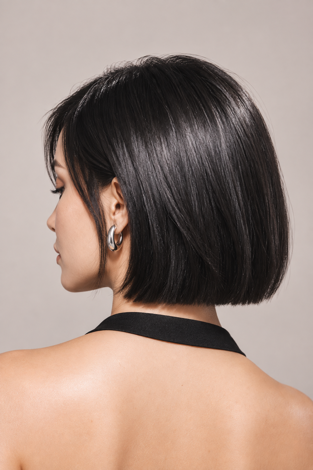 short ear length hairstyles: sleek blunt bob
