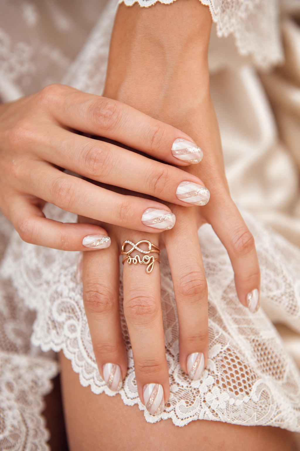 wedding nail ideas for brides: marbled almond nails