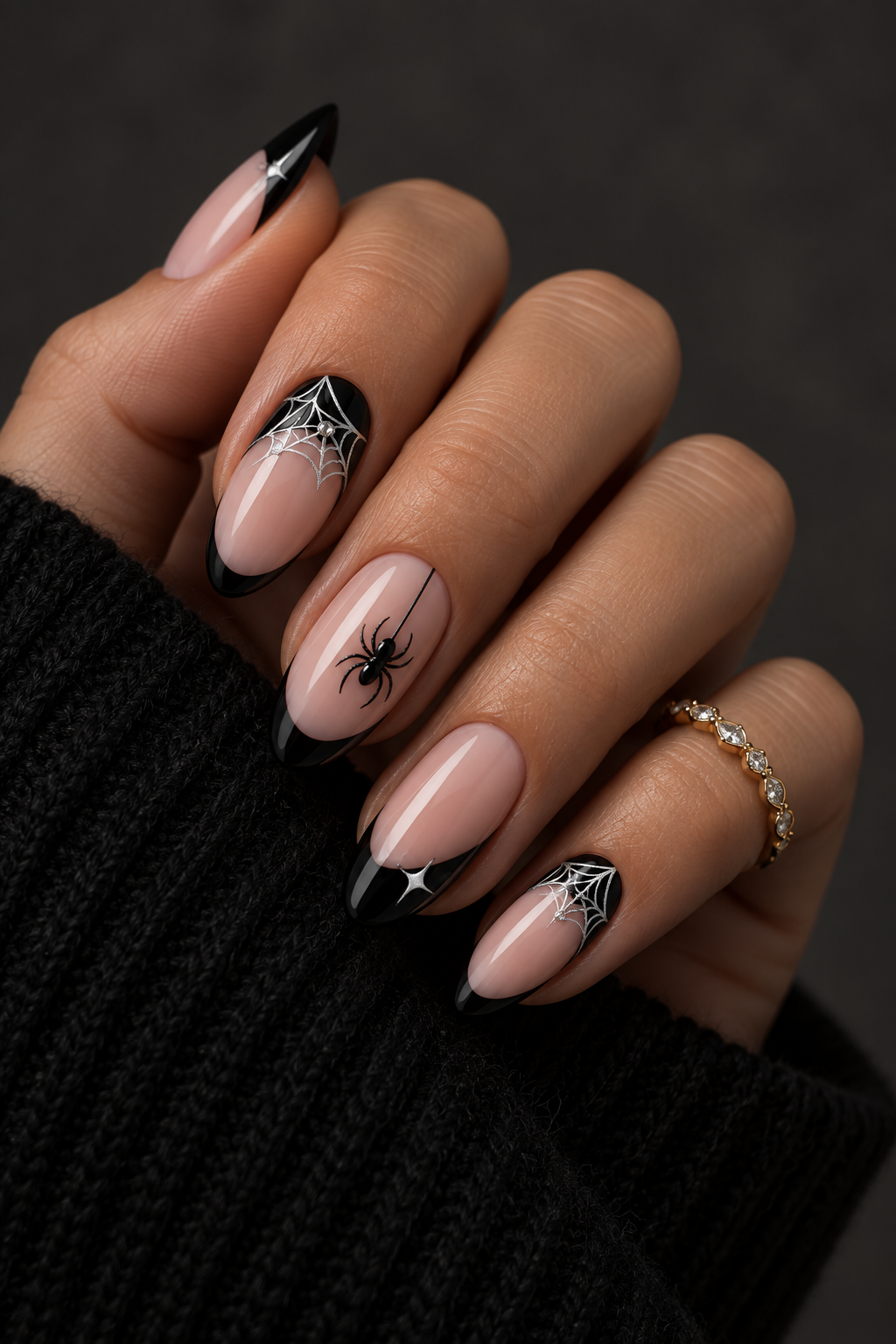 Halloween nails with spiders: minimal spider accent